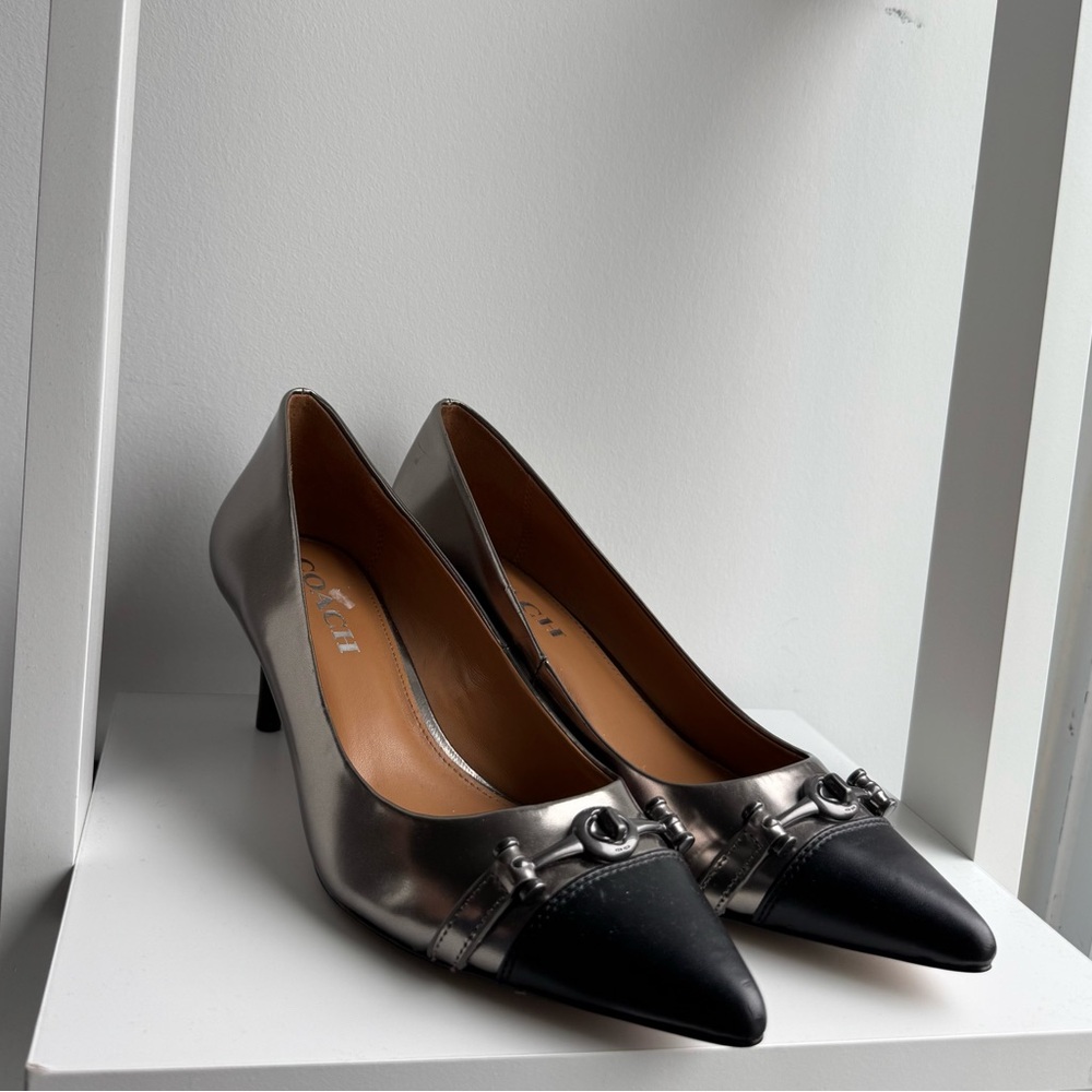 coach silver kitten heel pumps size 8
